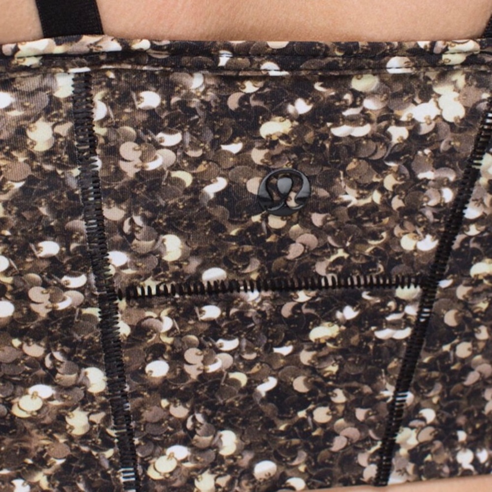 Lululemon Core Set Bra Shimmery Sz 2 - Picture 3 of 10